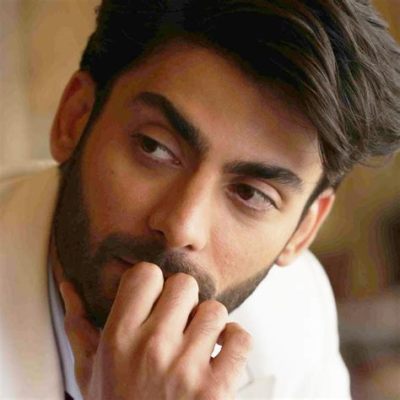 Il concerto memorabile di Fawad Khan: un trionfo di musica e fascino pakistano!